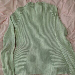 100% silk mock neck sweater size L